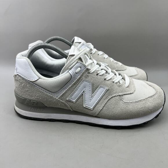 New Balance 574 Core Running Shoes Men Size 9 D Gray Suede Comfort Low Sneakers - Picture 1 of 9